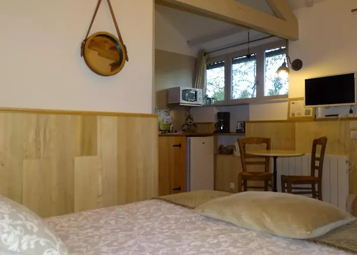 Chambres D\'Hotes La Combe De Redoles